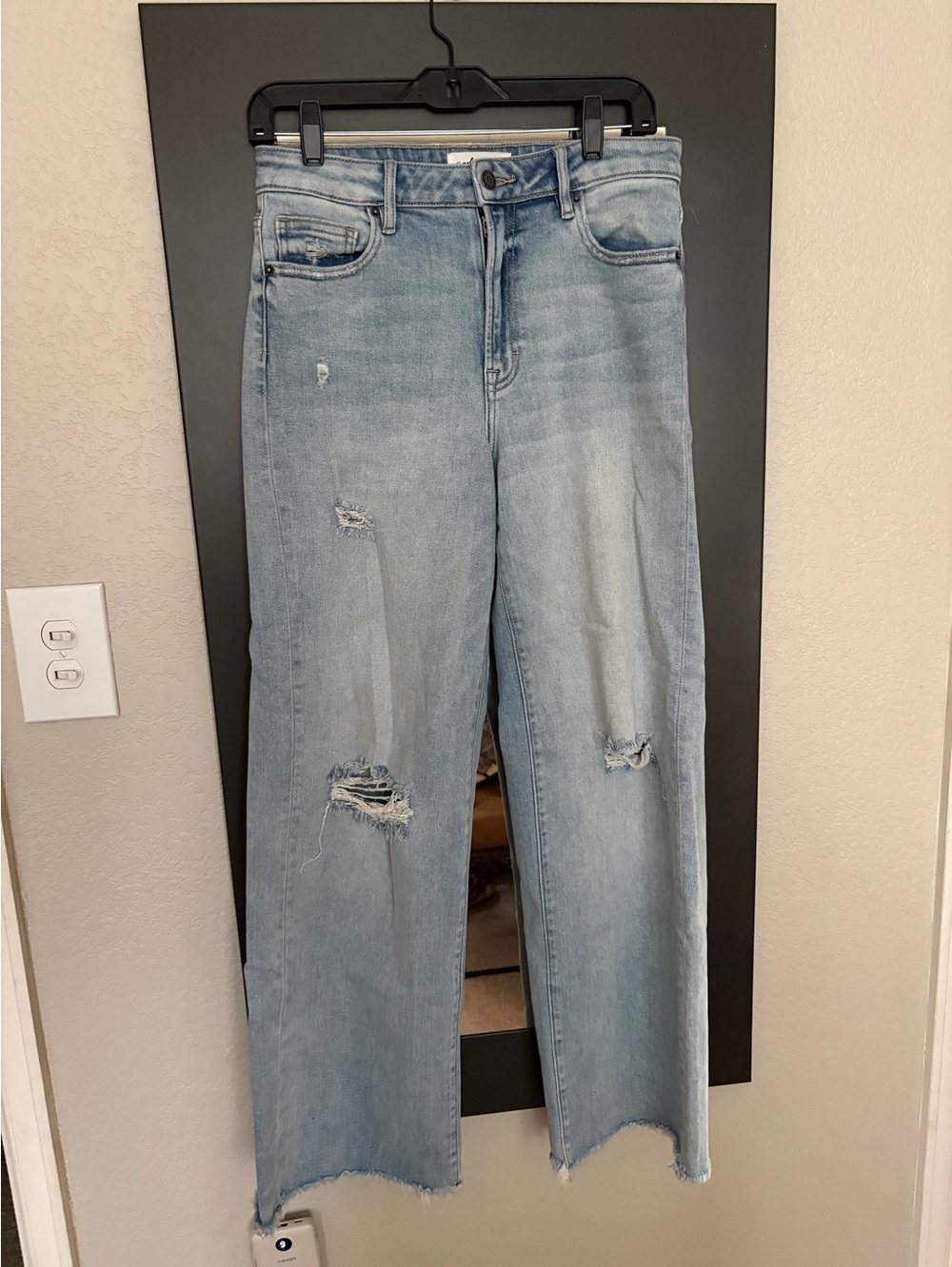 CJLA Dylan Distressed High-Rise Wide-Leg Jeans - Picture 4 of 6